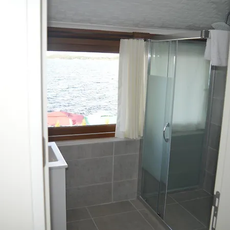 Yakamoz Βουρλά