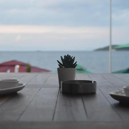 Yakamoz Hotel