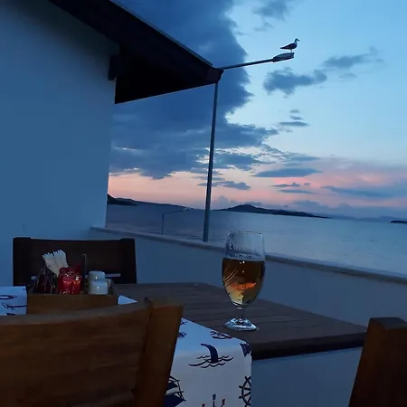 Yakamoz Urla
