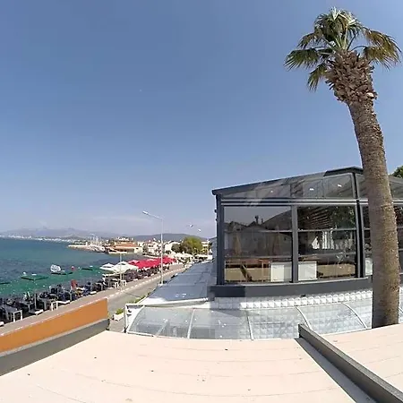 Yakamoz Hotel